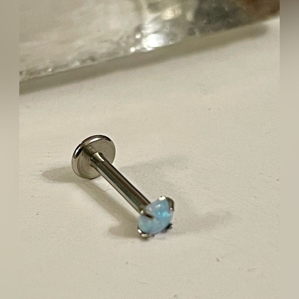 Blue opal 1Pc 16g Labret Piercing Stud NWT - Picture 7 of 8